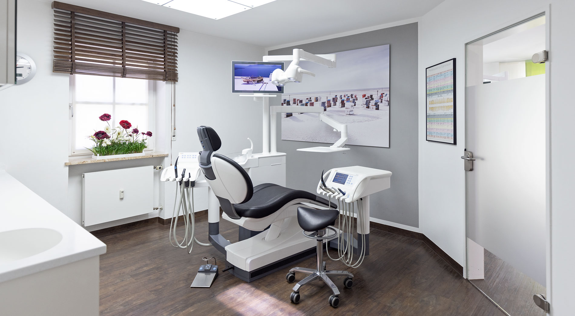 Behandlungszimmer Dr. Gradl Zahnarzt Freising